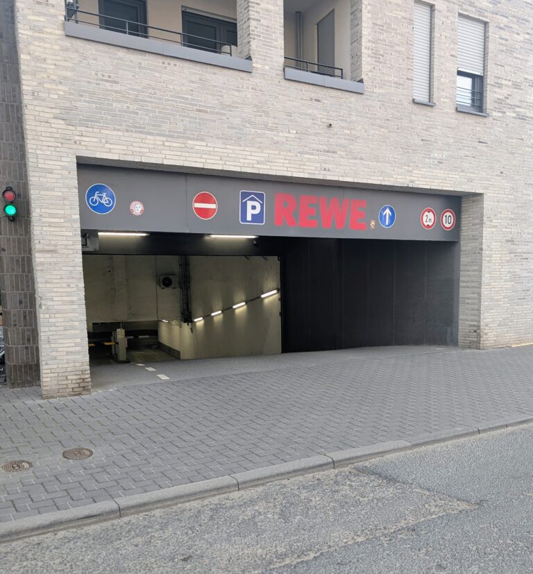 Parkhäuser in der Neustadt nehmen nicht an Angebot Park@Night teil – Stadt muss zielführende Gespräche führen!